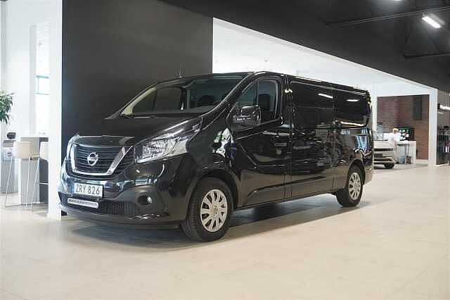 Nissan NV300